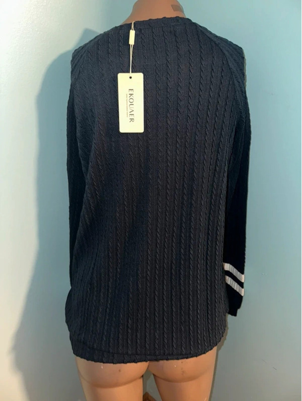 Ekouaer Gorpcore Navy Casual S sweater NWT